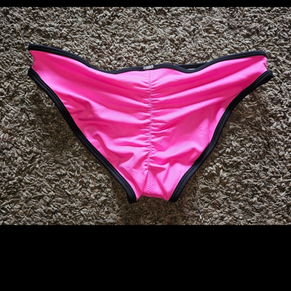 PINK Victoria's Secret Swim Bathing Suit Size Women's Large - Picture 2 of 2